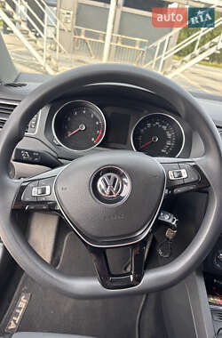 Седан Volkswagen Jetta 2017 в 