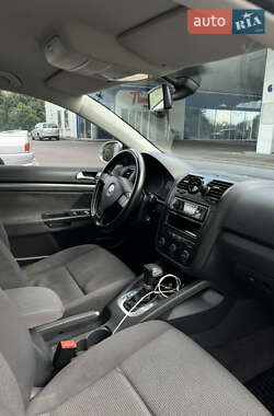 Седан Volkswagen Jetta 2006 в Киеве