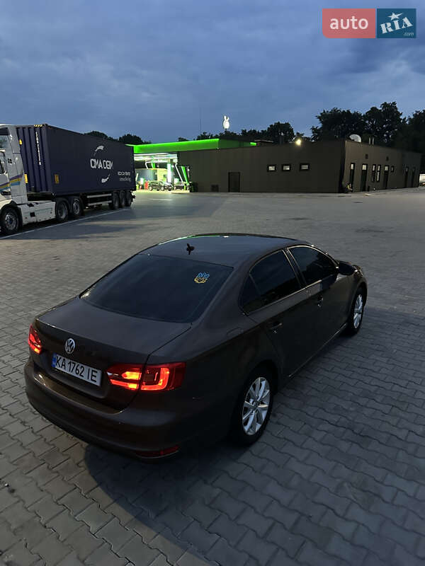 Седан Volkswagen Jetta 2011 в Виннице