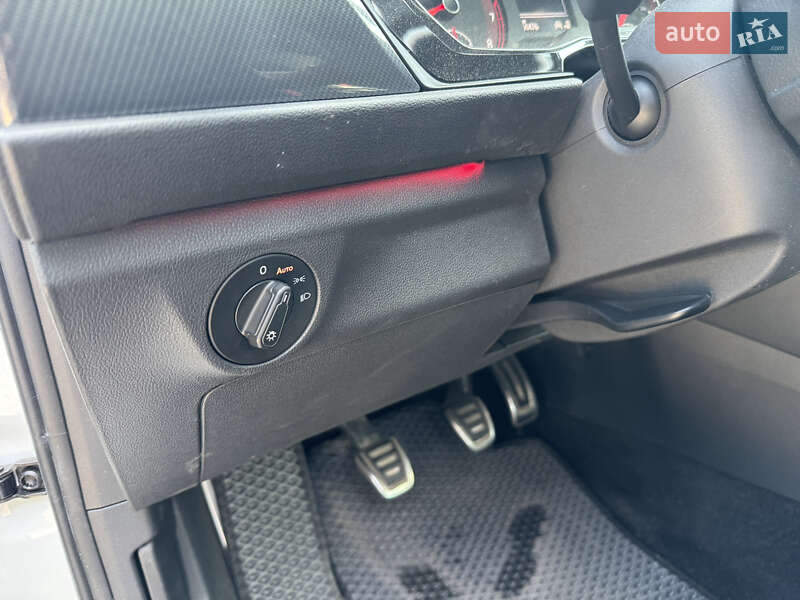 Седан Volkswagen Jetta 2019 в Києві