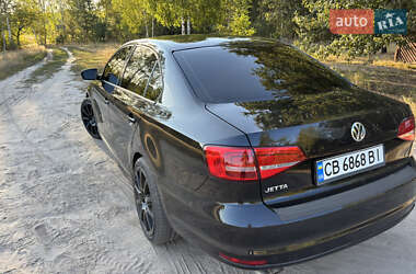 Седан Volkswagen Jetta 2015 в 