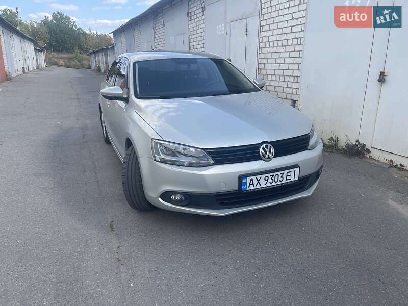 Volkswagen Jetta 2011