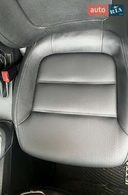 Седан Volkswagen Jetta 2010 в 