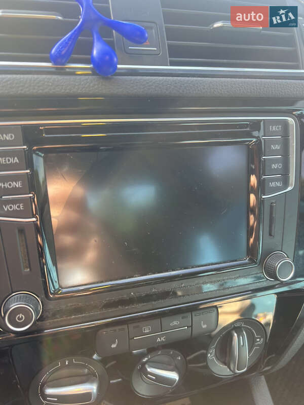 Седан Volkswagen Jetta 2016 в Миргороді