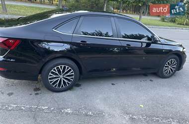 Седан Volkswagen Jetta 2020 в 