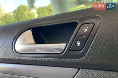 Седан Volkswagen Jetta 2009 в 