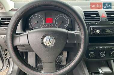 Седан Volkswagen Jetta 2009 в 
