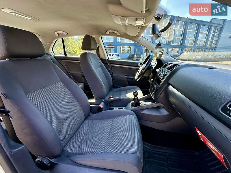 Седан Volkswagen Jetta 2007 в Кривом Роге