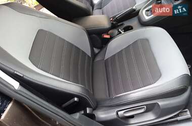 Седан Volkswagen Jetta 2012 в 