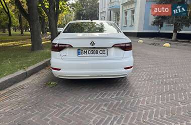 Седан Volkswagen Jetta 2018 в 
