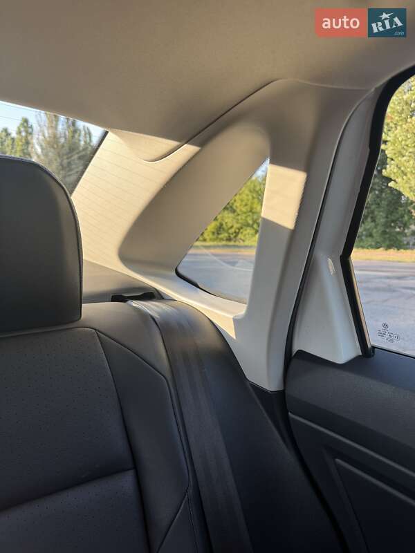 Седан Volkswagen Jetta 2018 в Конотопі