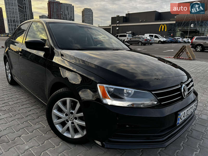 Седан Volkswagen Jetta 2015 в Києві