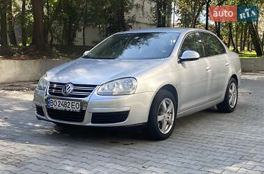 Седан Volkswagen Jetta 2006 в 