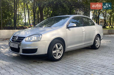 Седан Volkswagen Jetta 2006 в 