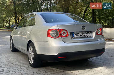 Седан Volkswagen Jetta 2006 в 