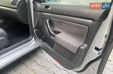 Седан Volkswagen Jetta 2006 в 