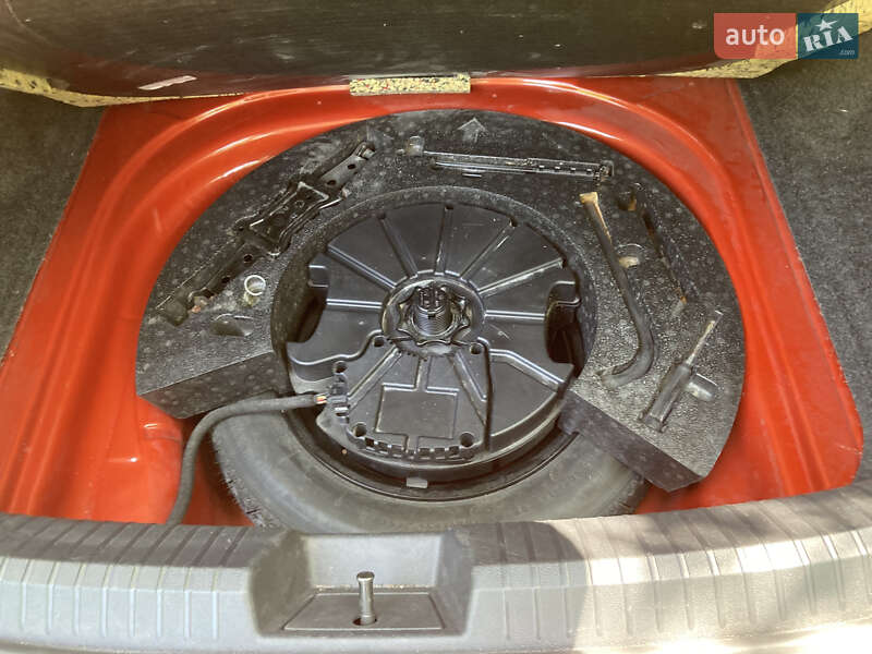 Седан Volkswagen Jetta 2019 в Києві