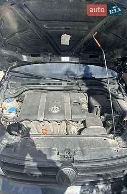 Седан Volkswagen Jetta 2012 в 