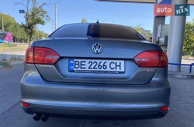 Седан Volkswagen Jetta 2011 в 