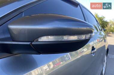 Седан Volkswagen Jetta 2011 в 