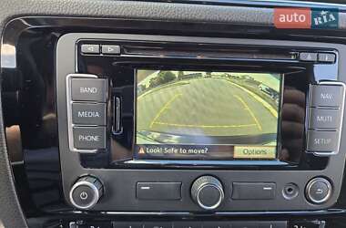 Седан Volkswagen Jetta 2015 в 