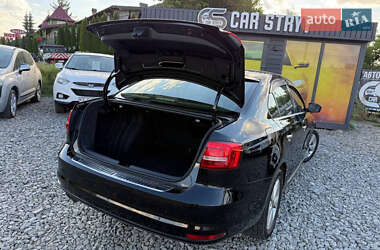 Седан Volkswagen Jetta 2014 в 