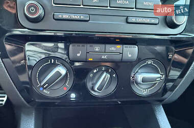 Седан Volkswagen Jetta 2014 в 