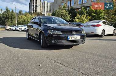 Седан Volkswagen Jetta 2014 в Києві