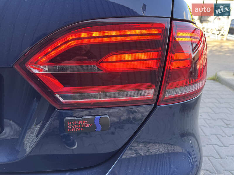 Седан Volkswagen Jetta 2013 в Тернополе