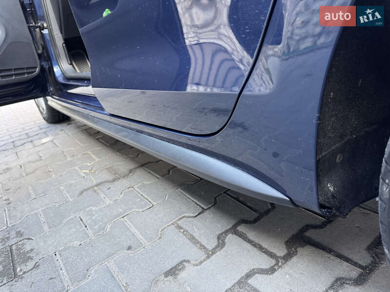 Седан Volkswagen Jetta 2013 в Тернополе