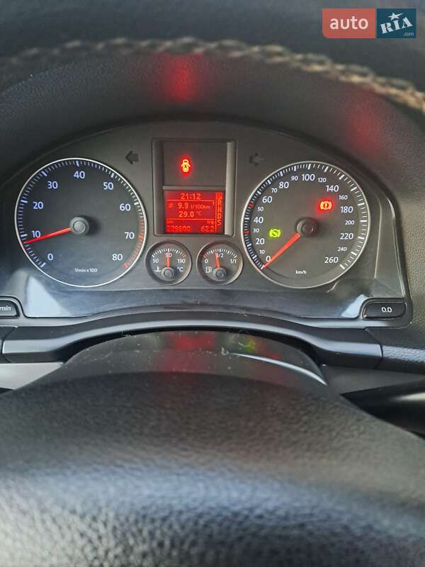 Седан Volkswagen Jetta 2006 в Хмельницком