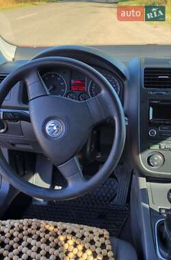 Седан Volkswagen Jetta 2009 в 