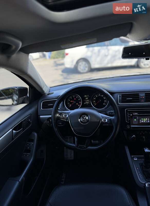 Седан Volkswagen Jetta 2014 в Києві фото 33 Седан Volkswagen Jetta 2014 в Києві