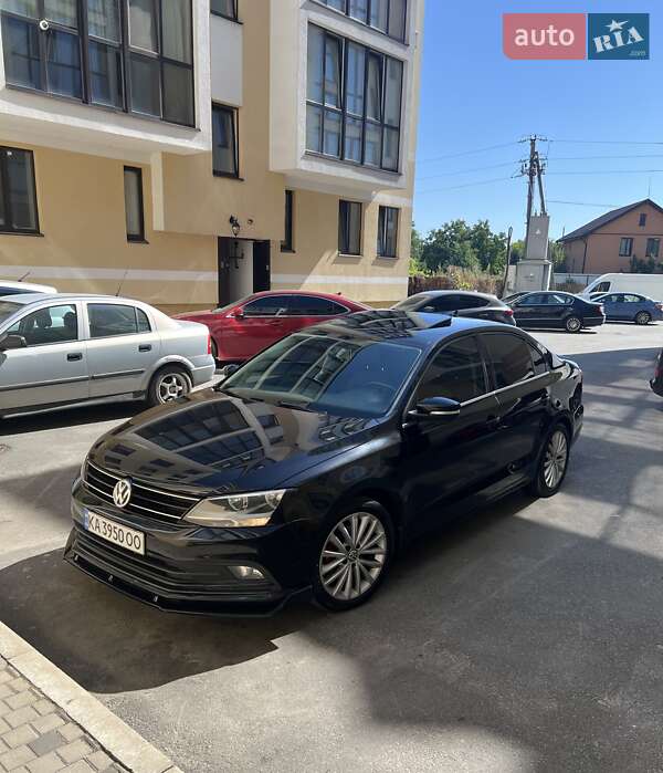 Седан Volkswagen Jetta 2014 в Києві фото 42 Седан Volkswagen Jetta 2014 в Києві