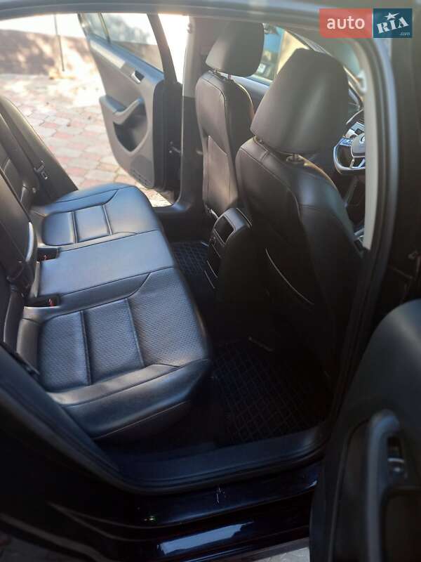 Седан Volkswagen Jetta 2015 в Залещиках фото 9 Седан Volkswagen Jetta 2015 в Залещиках
