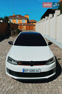 Седан Volkswagen Jetta 2012 в 
