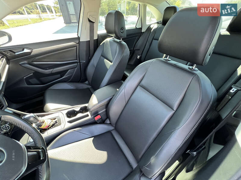 Седан Volkswagen Jetta 2018 в Чорткові