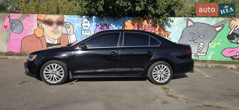 Седан Volkswagen Jetta 2015 в Києві