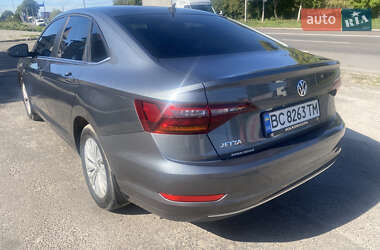 Седан Volkswagen Jetta 2018 в 