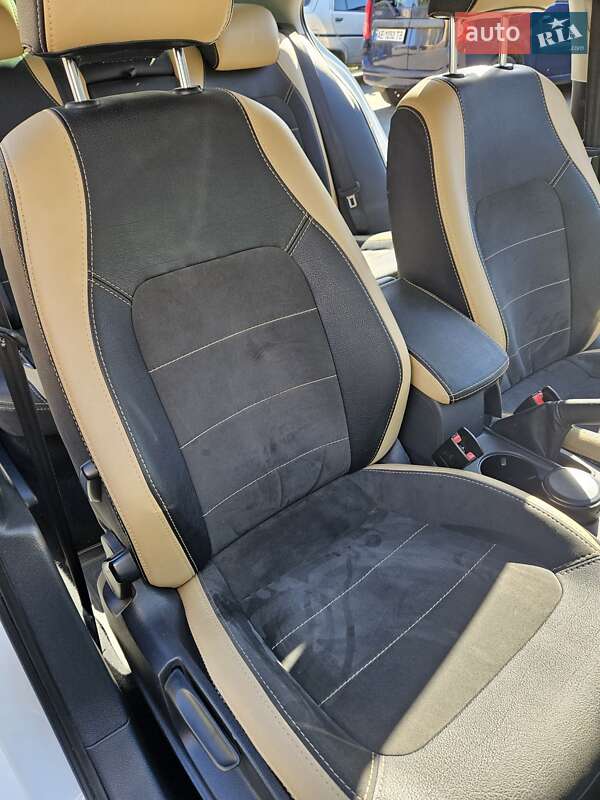 Седан Volkswagen Jetta 2016 в Марганці