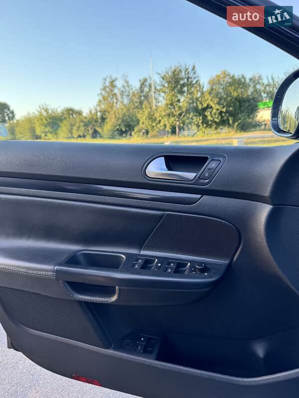 Седан Volkswagen Jetta 2009 в Буче фото 17 Седан Volkswagen Jetta 2009 в Буче