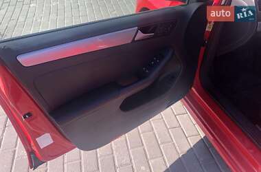 Седан Volkswagen Jetta 2014 в 