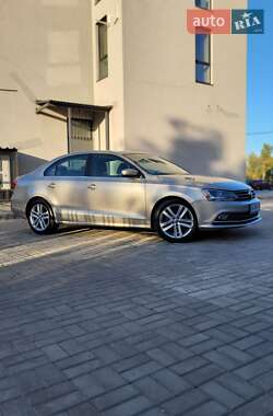 Седан Volkswagen Jetta 2015 в 