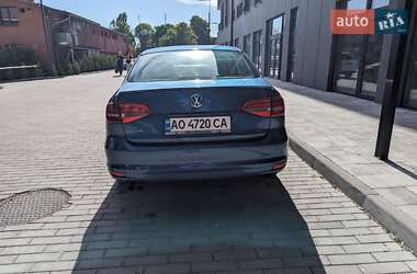 Седан Volkswagen Jetta 2015 в Ужгороде