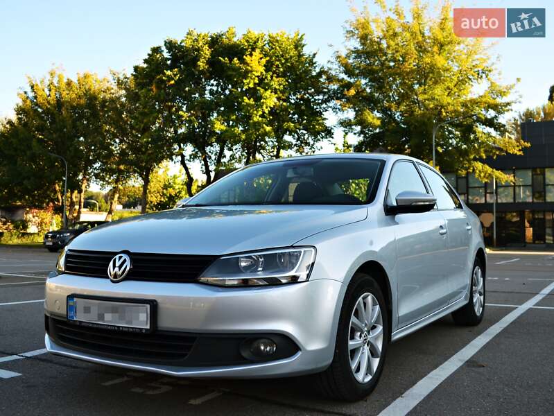 Volkswagen Jetta 2011