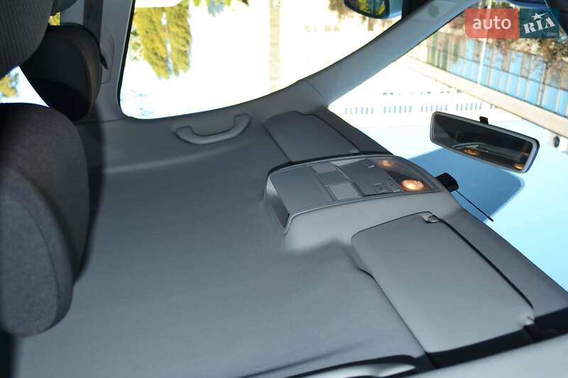 Седан Volkswagen Jetta 2011 в Києві