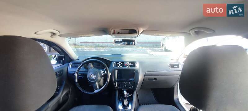Седан Volkswagen Jetta 2012 в Черкасах