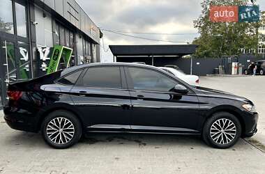 Седан Volkswagen Jetta 2019 в 