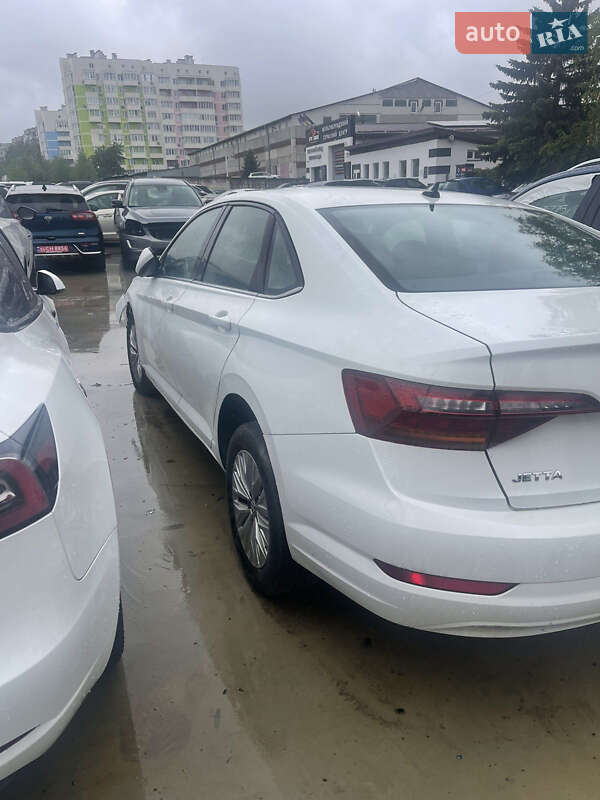 Volkswagen Jetta 2019