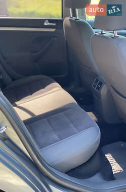 Седан Volkswagen Jetta 2007 в 